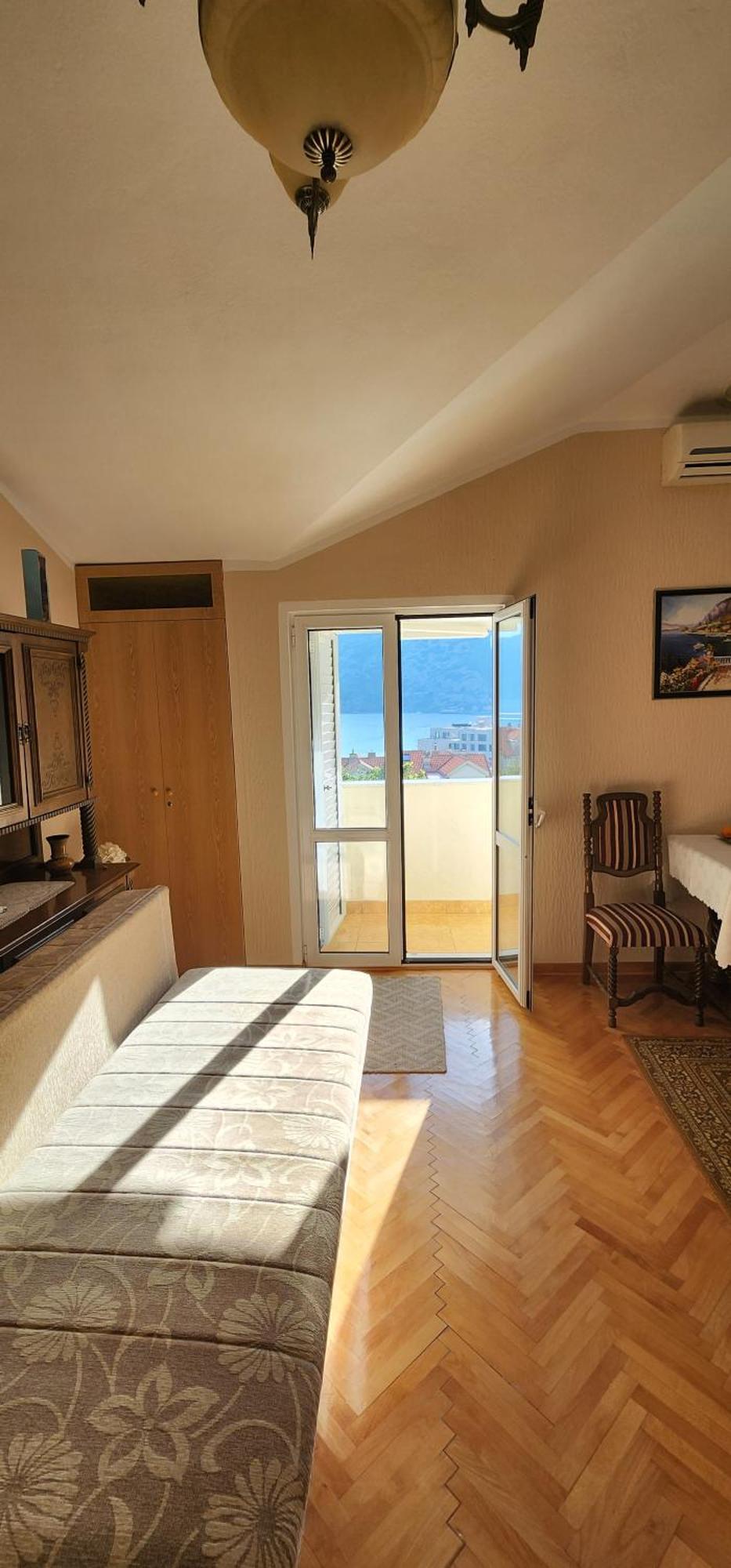 Lorena Rooms Risan Exterior photo