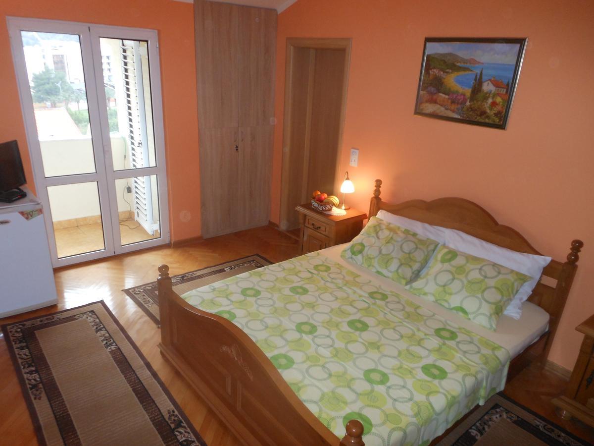 Lorena Rooms Risan Exterior photo