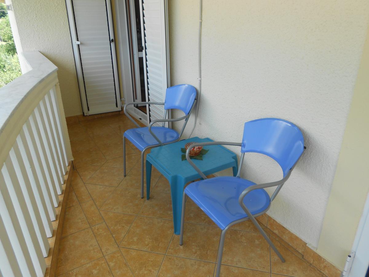 Lorena Rooms Risan Exterior photo